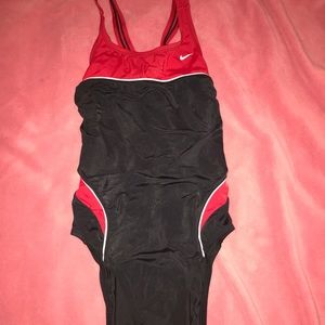 Nike One Piece Bathing Suit 👙
